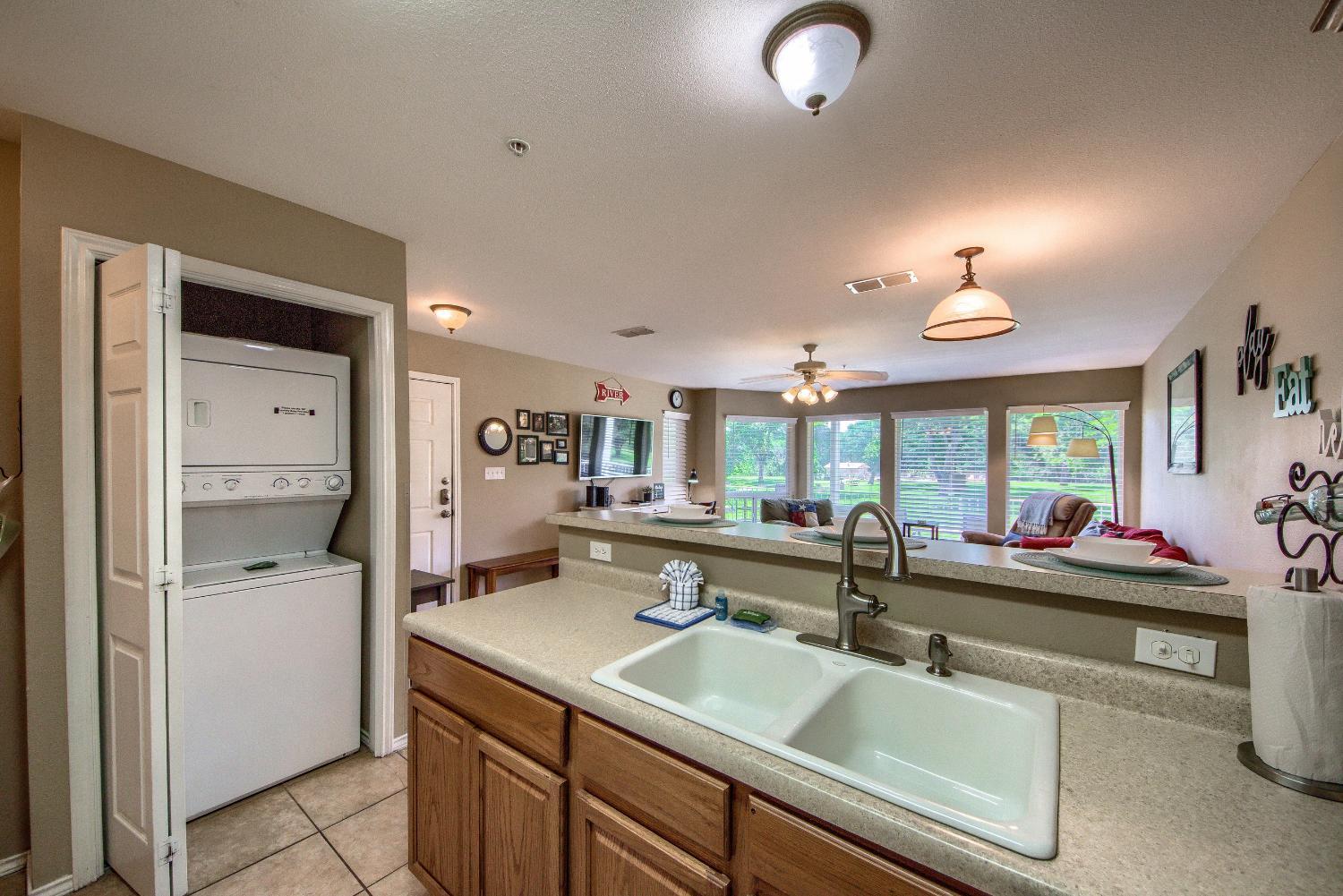 Facilities 5, WW F101 Slice of Heaven, Comal