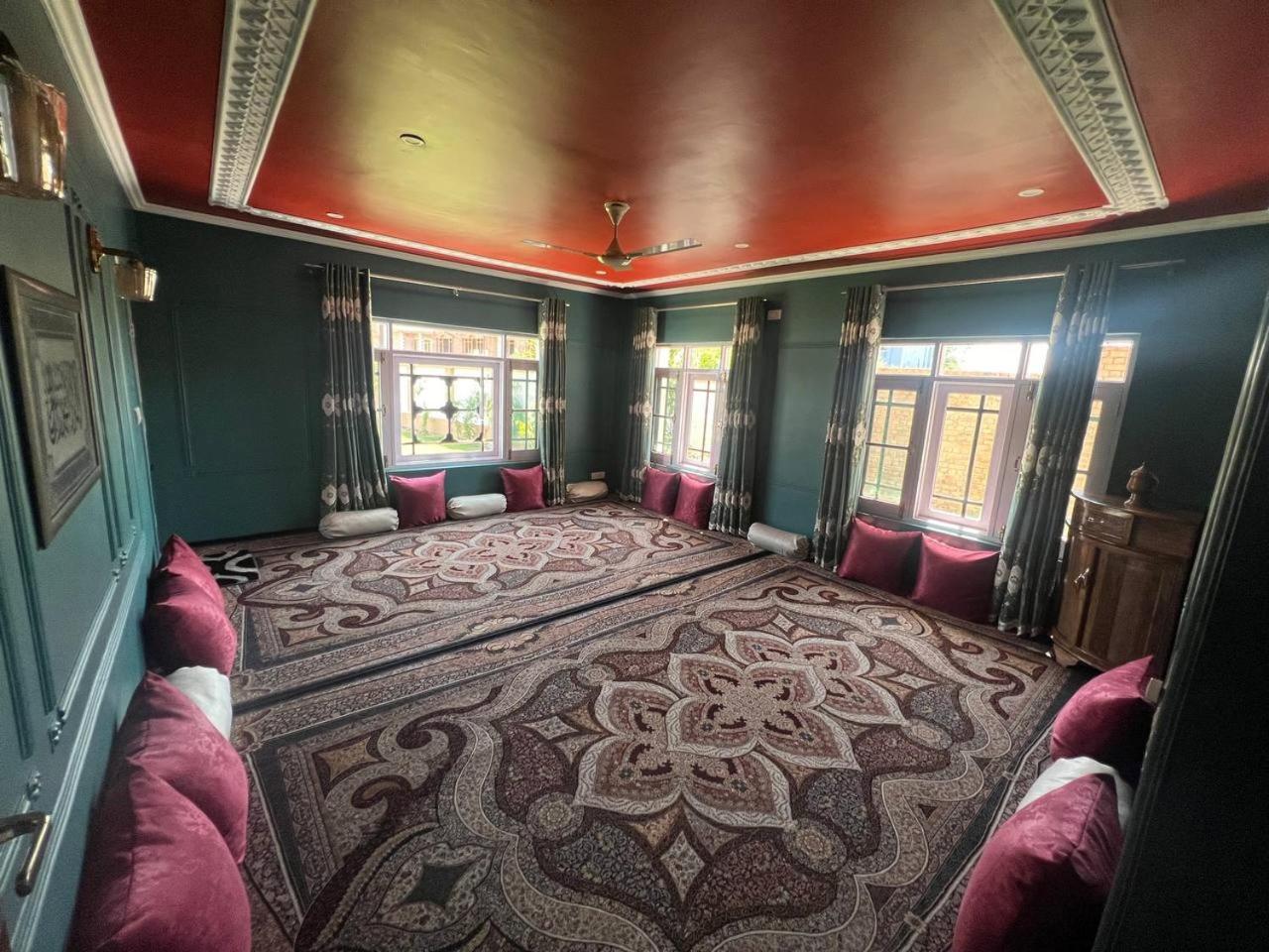 5, Haven Retreat, Srinagar