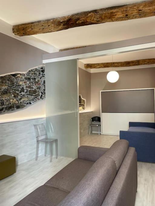 3, la casa del porto, Genova