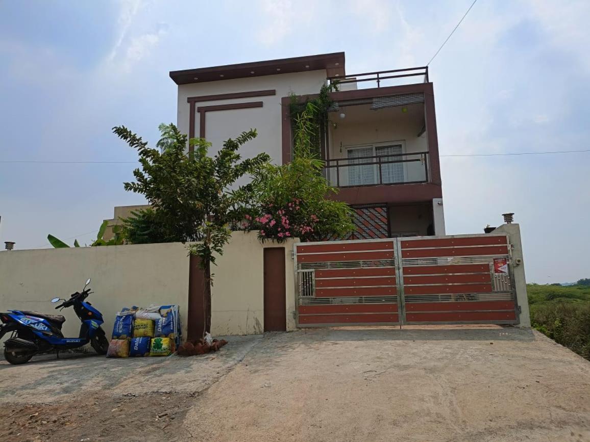 2, Ezhilagam Stays, Kancheepuram
