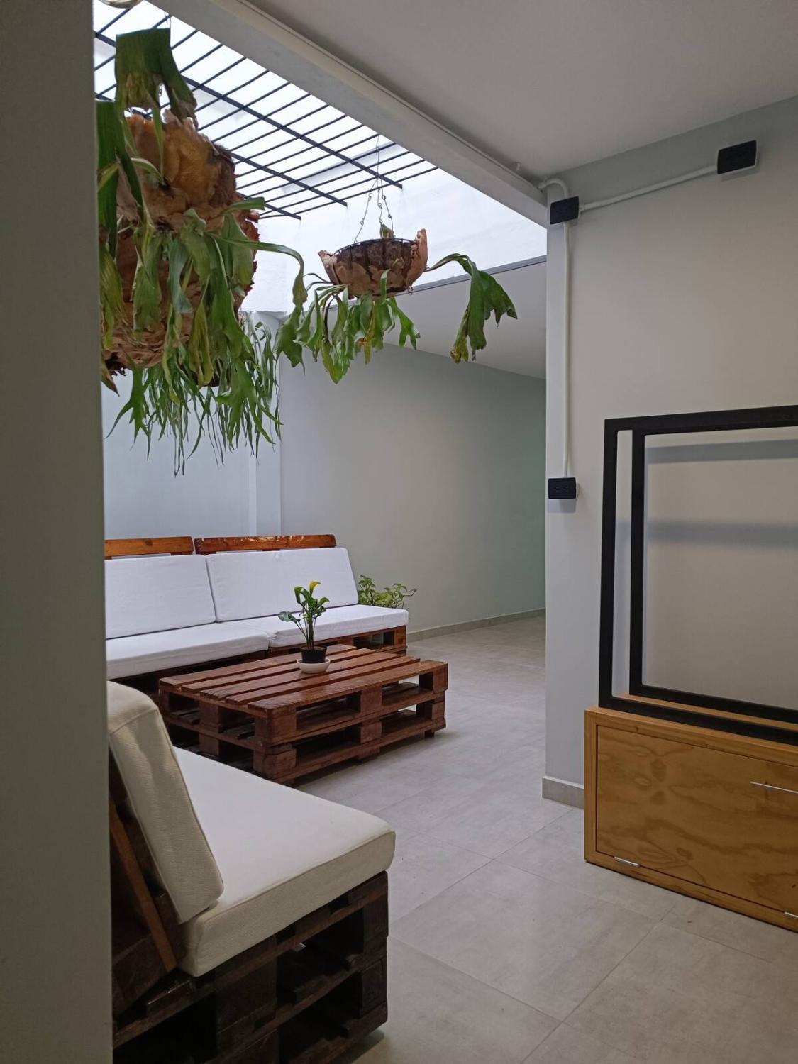 4, Apartasuites Laureles, Medellín