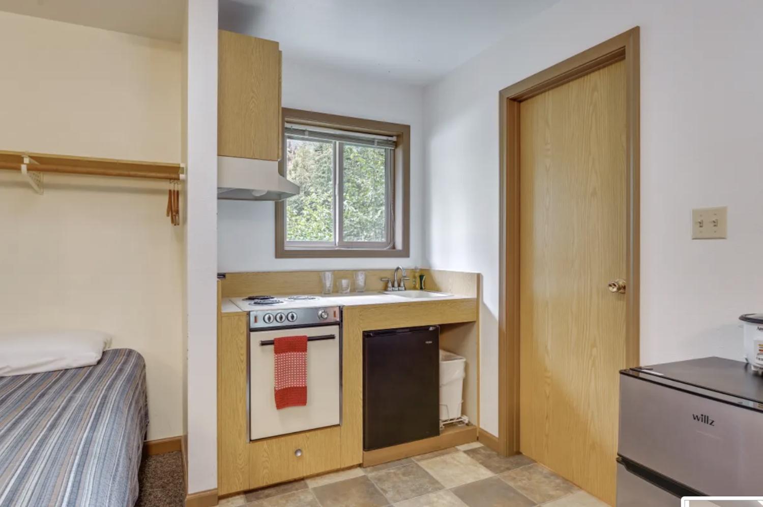 5, Alpine Inn Motel, Kenai Peninsula