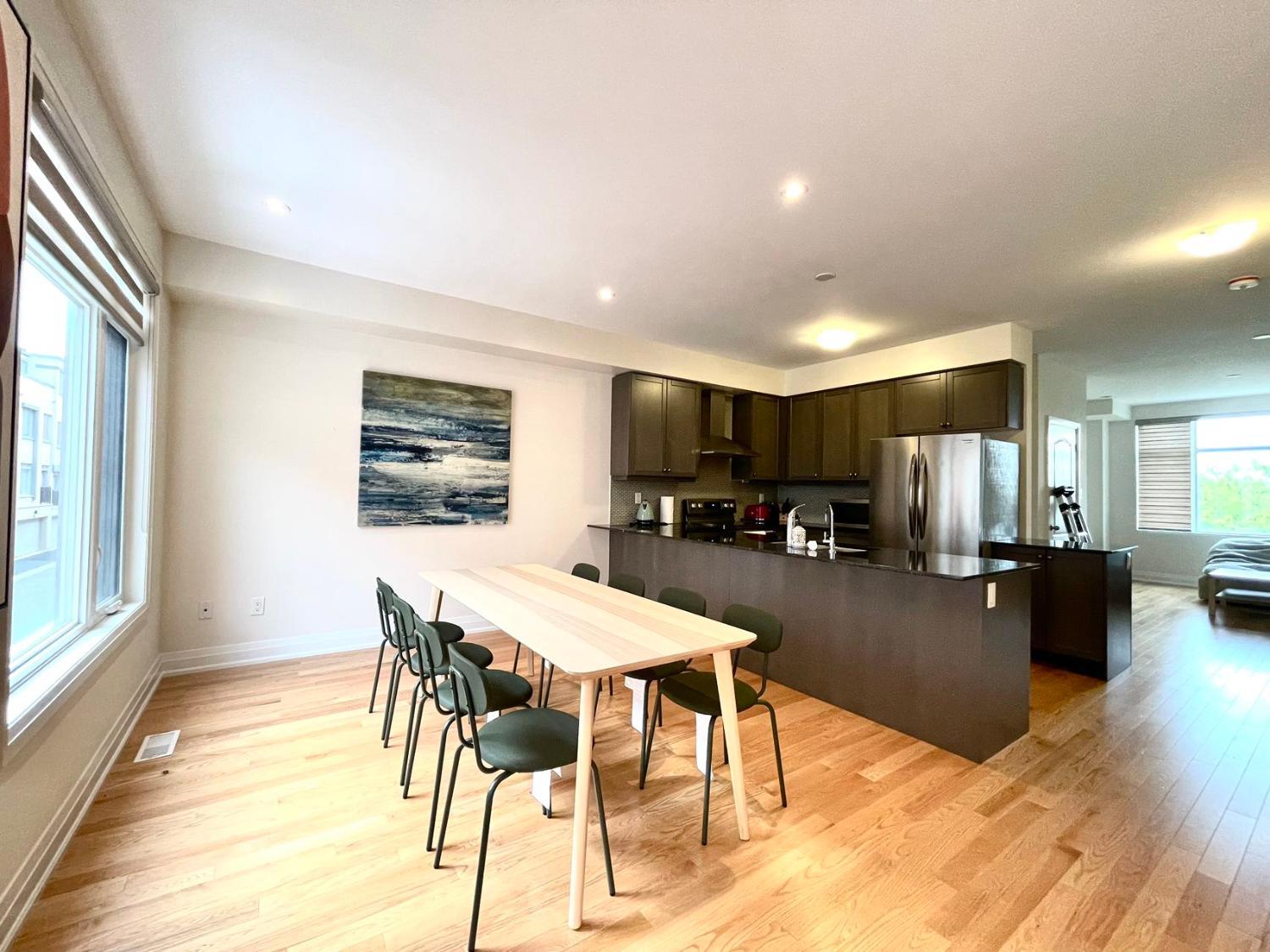 Facilities 5, ViHome-22T- Beautiful Townhouse near Warden & Hwy7, York