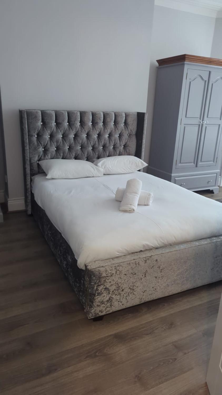 4, Heaton Apartment, Newcastle upon Tyne