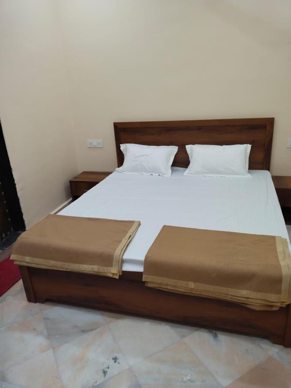 2, Shri Ram Lala Sadan, Faizabad