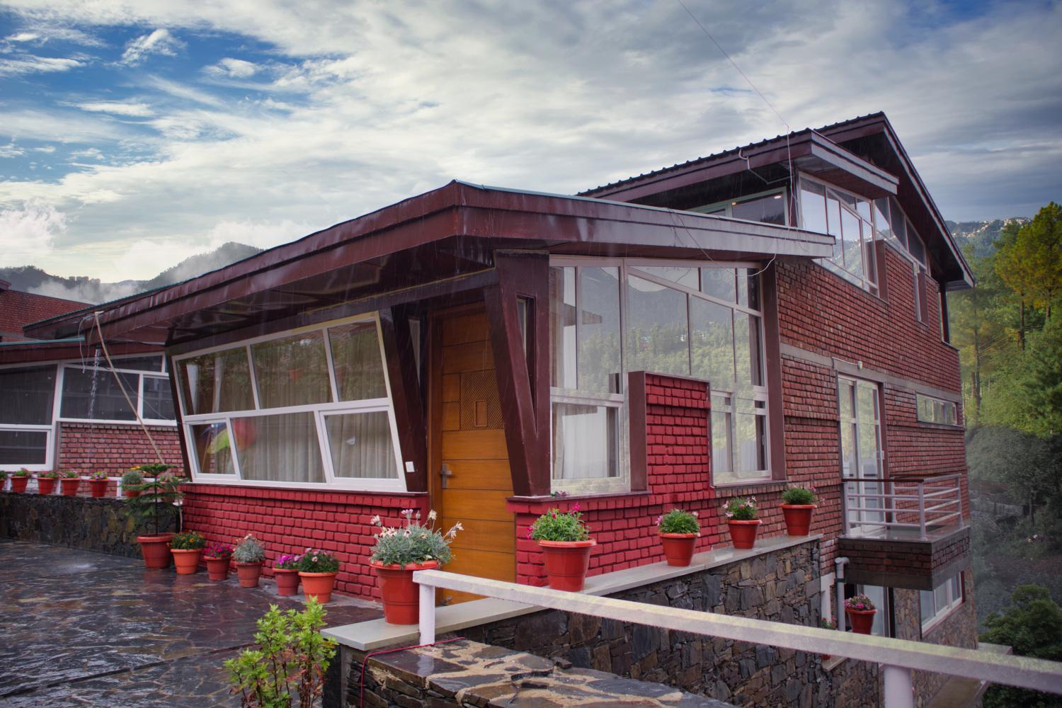 View 3, Vivaan Villas, Shimla