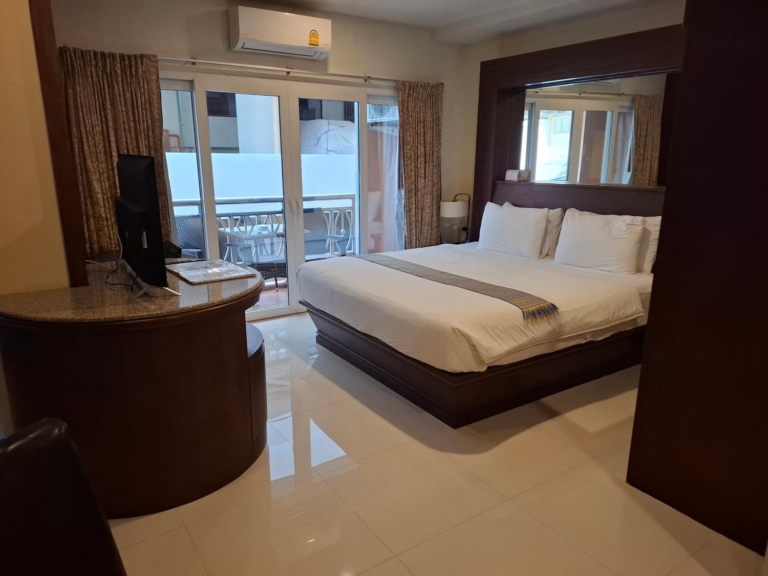 5, Pattaya Hotel Whitehouse, Pattaya