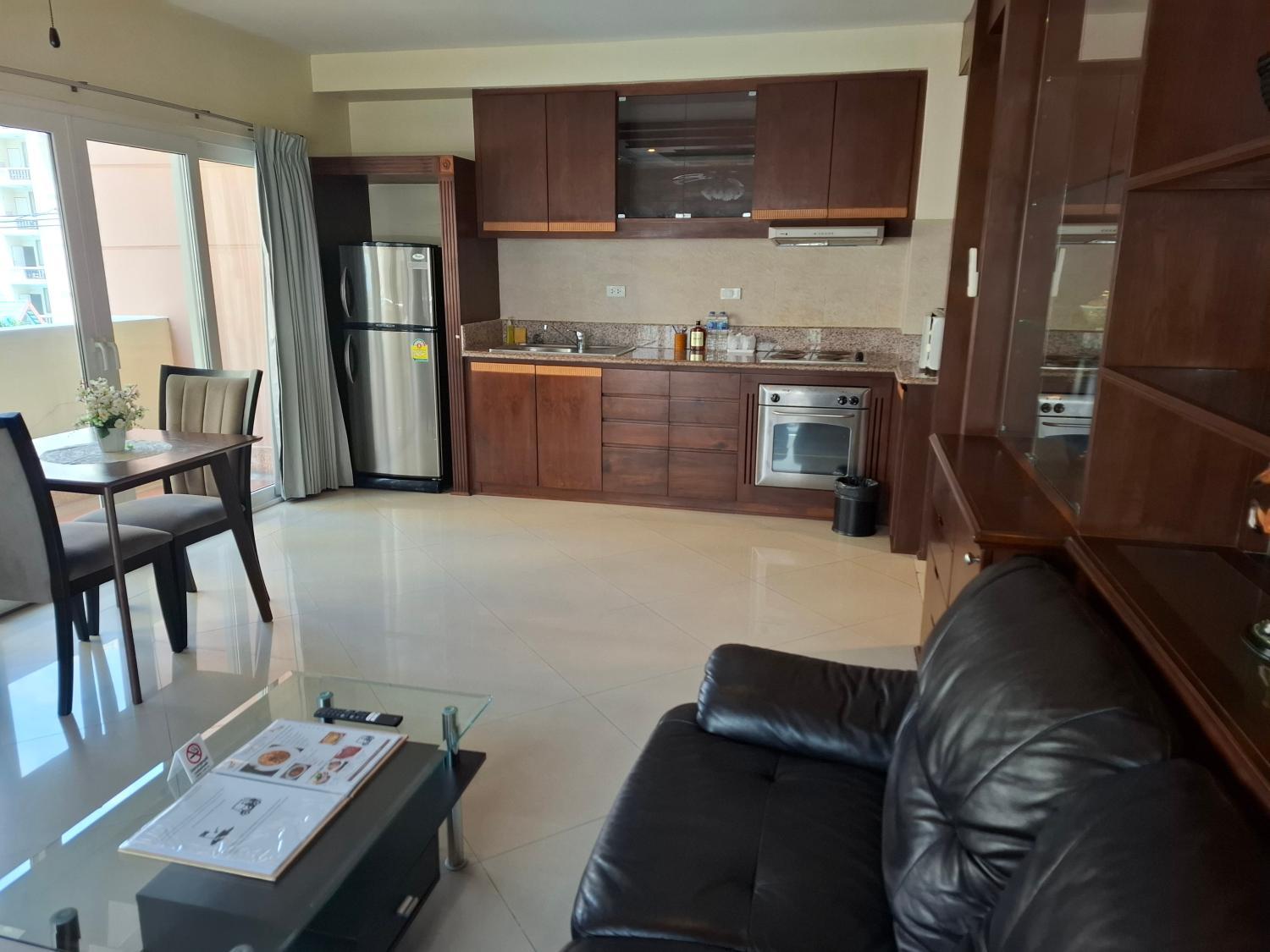 2, Pattaya Hotel Whitehouse, Pattaya