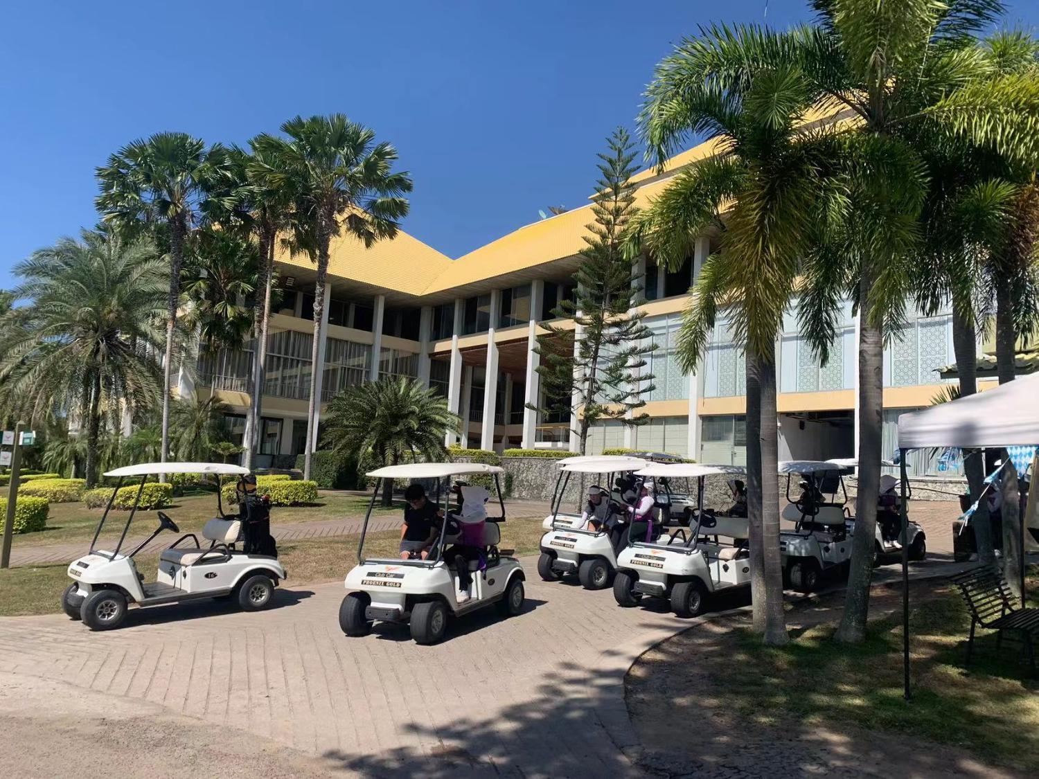Golf course [on-site] 4, 芭提雅高尔夫豪华一居室私人享受泳池别墅, Pattaya
