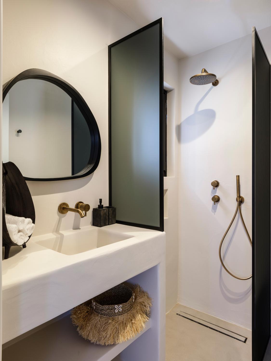 Bathroom 3, Resort Villa Vayu mit Meer- und Hafenblick, South Aegean
