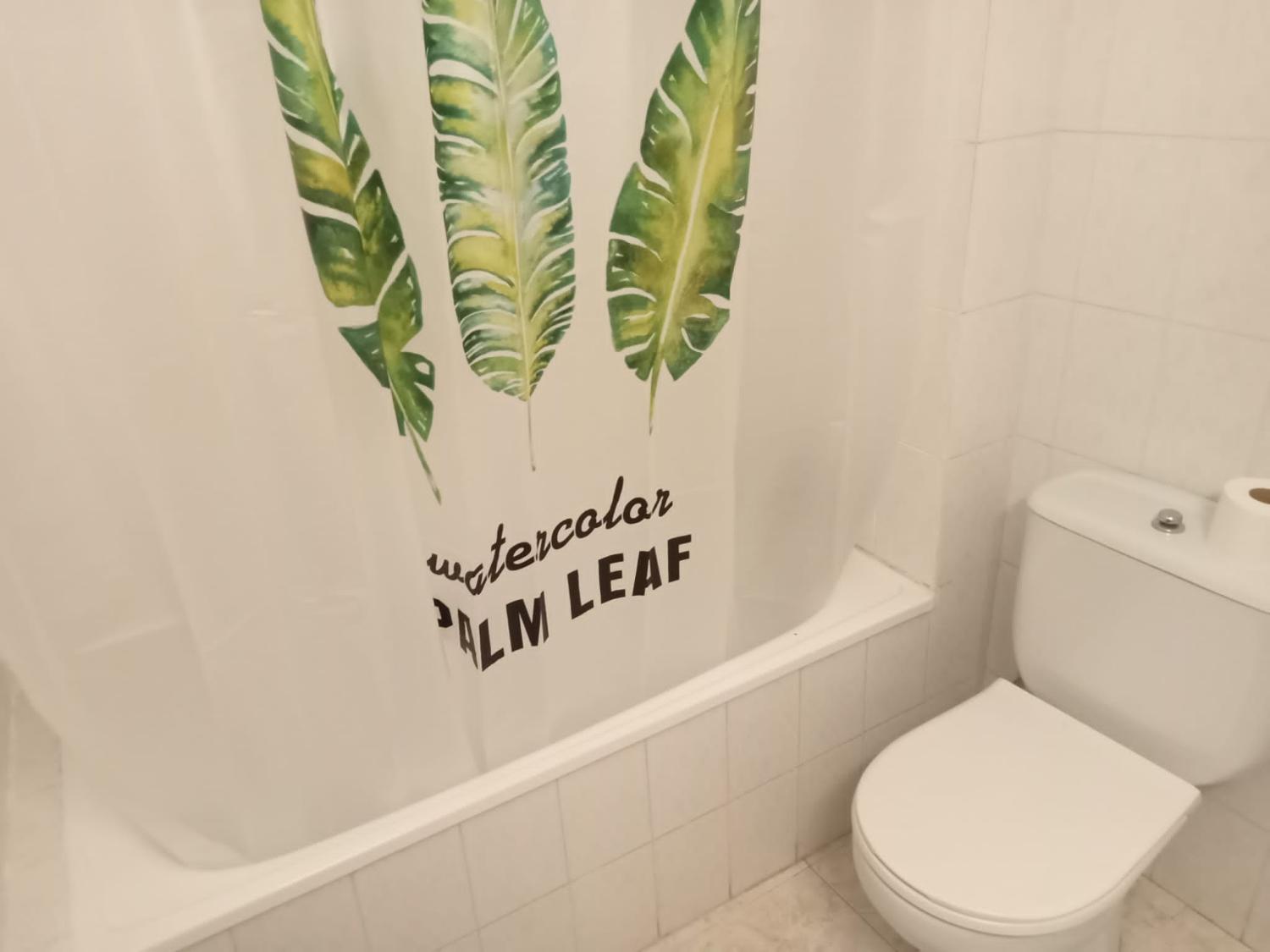 Bathroom 3, Hostal Caste, Girona