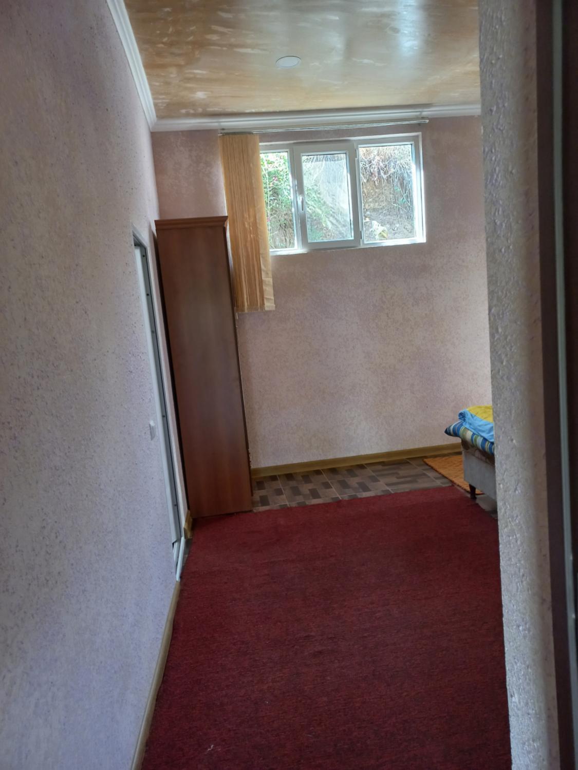 Others 4, Saro B&B