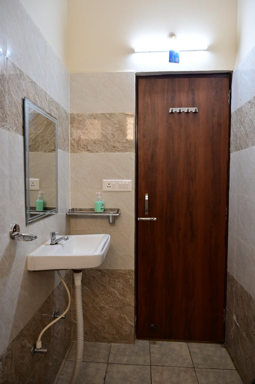 3, SANVI GALAXY, Gorakhpur