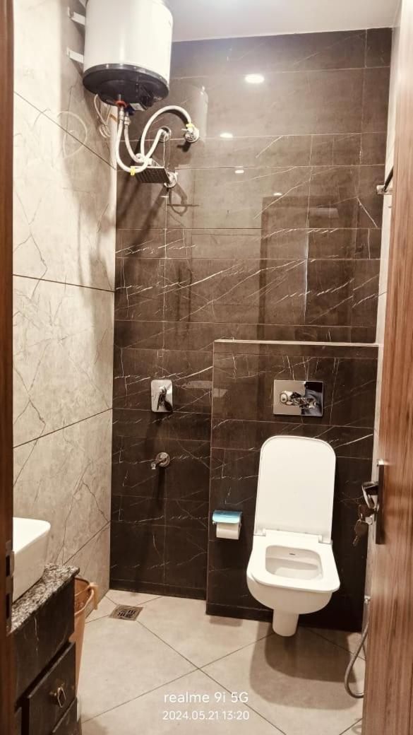 4, HOTEL GLOBEL, Ludhiana