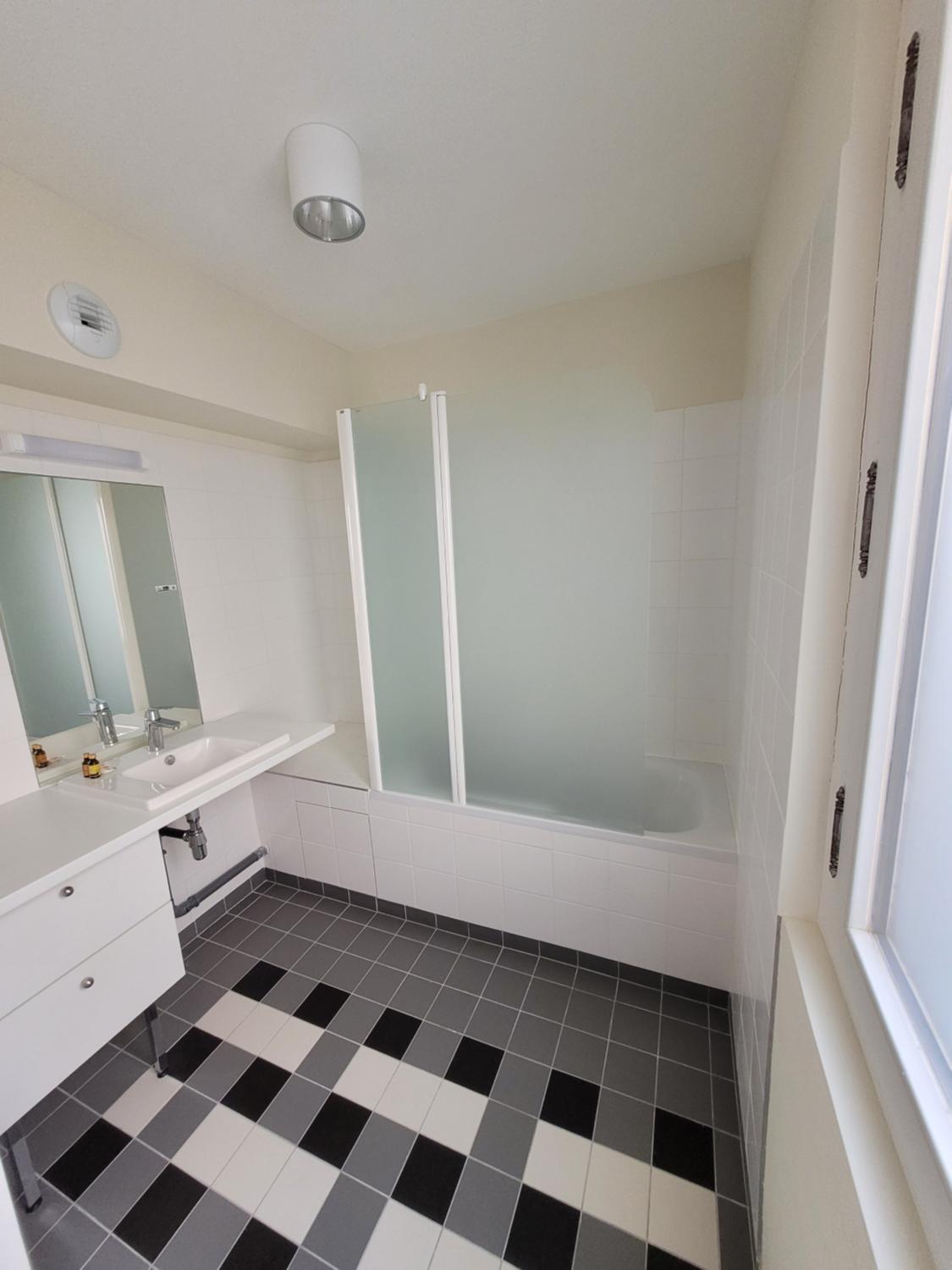 5, Residence hoteliere Champollion, Paris
