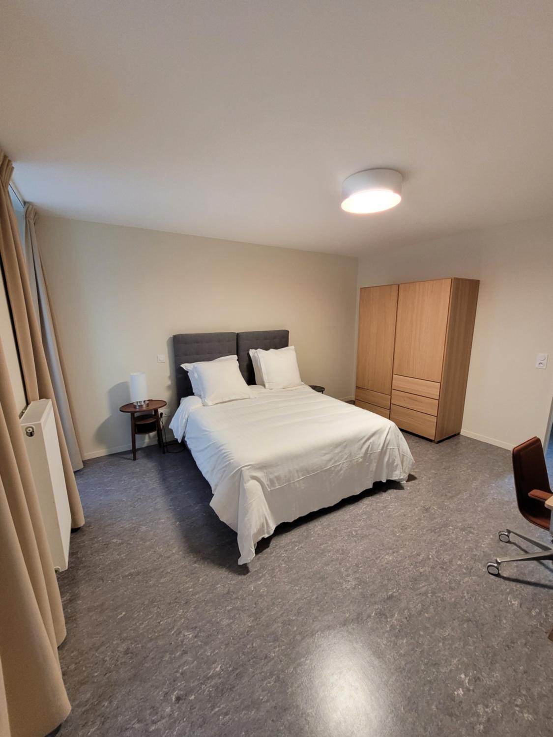 4, Residence hoteliere Champollion, Paris