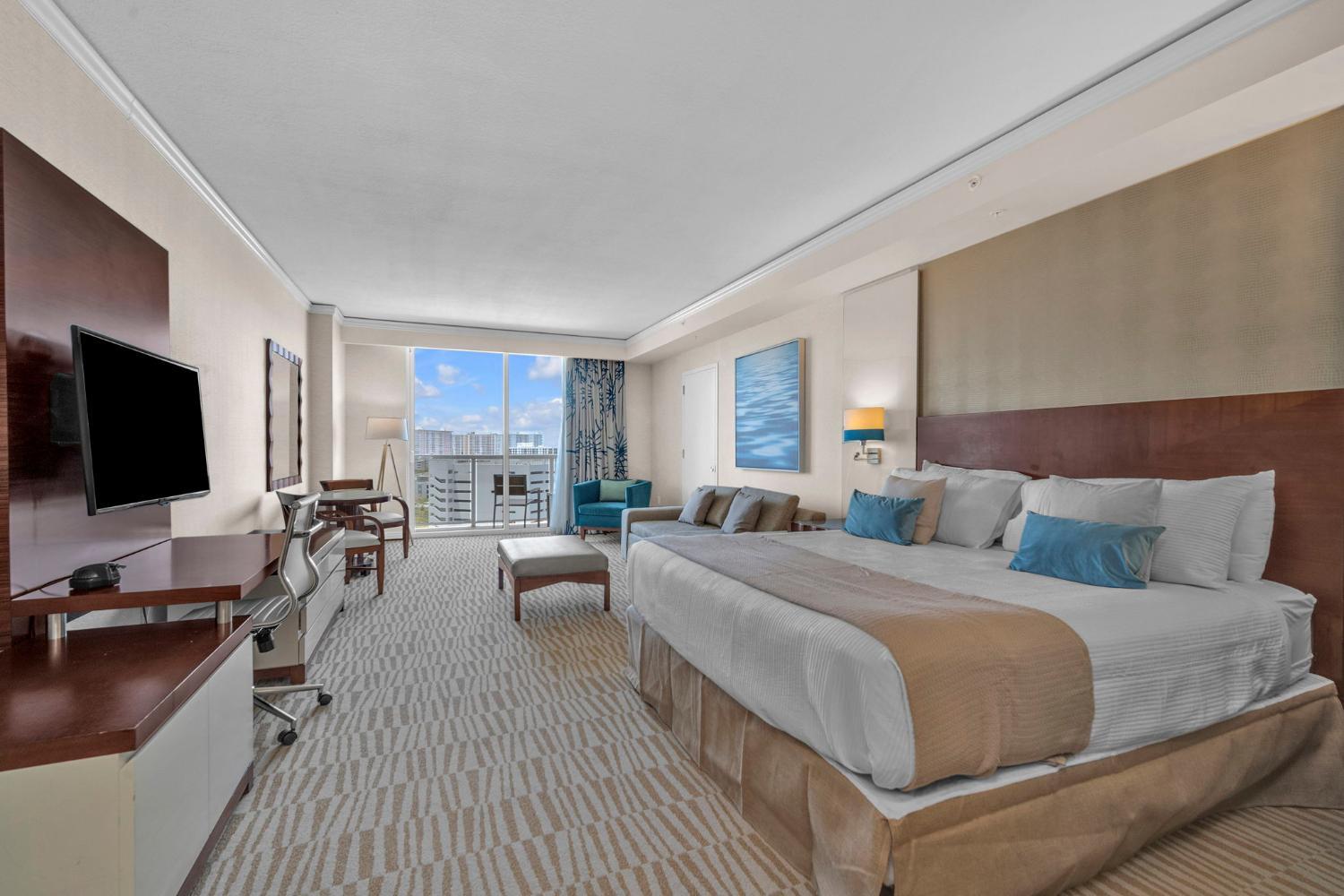 4, 9th Floor Suite at Trump Int Resort Sunny Isles, Miami-Dade