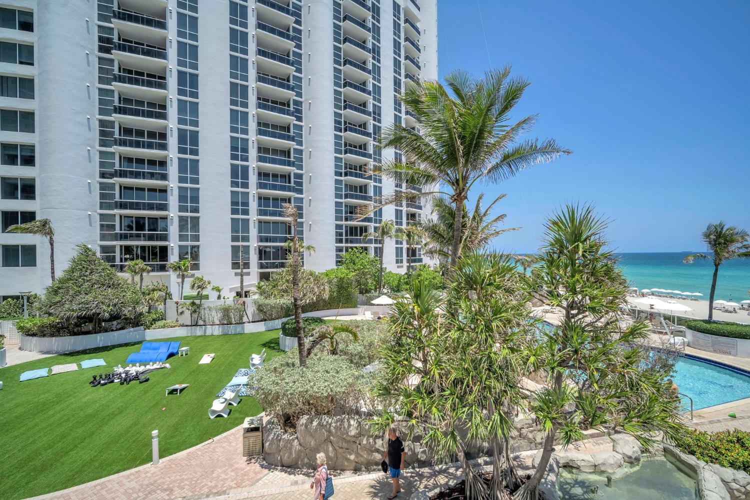 2, 9th Floor Suite at Trump Int Resort Sunny Isles, Miami-Dade