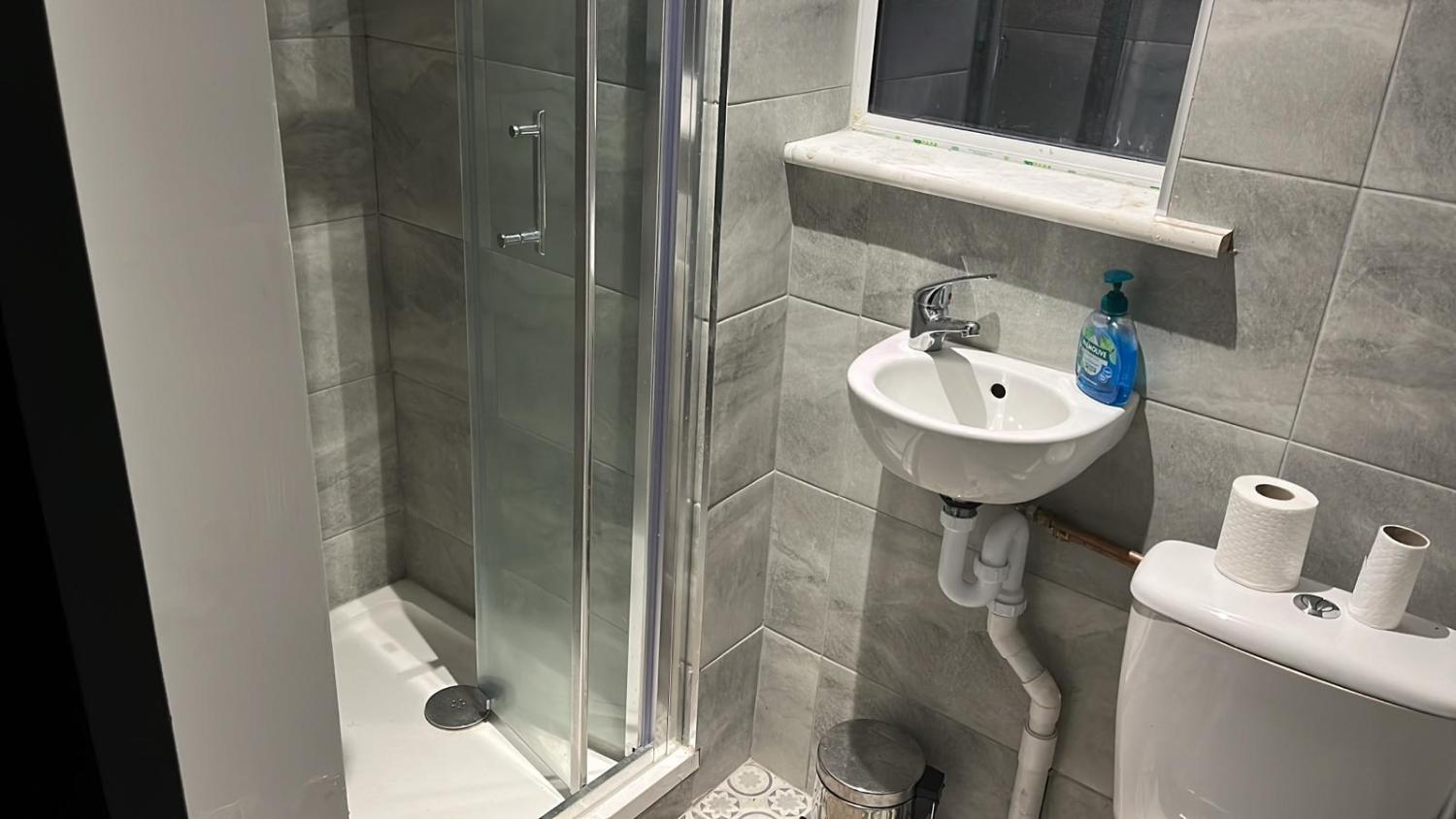 2, Airport Shared Accommodation