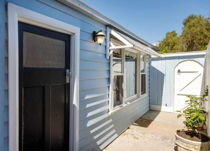 2, Studio 39, Gr. Shepparton - Pt A