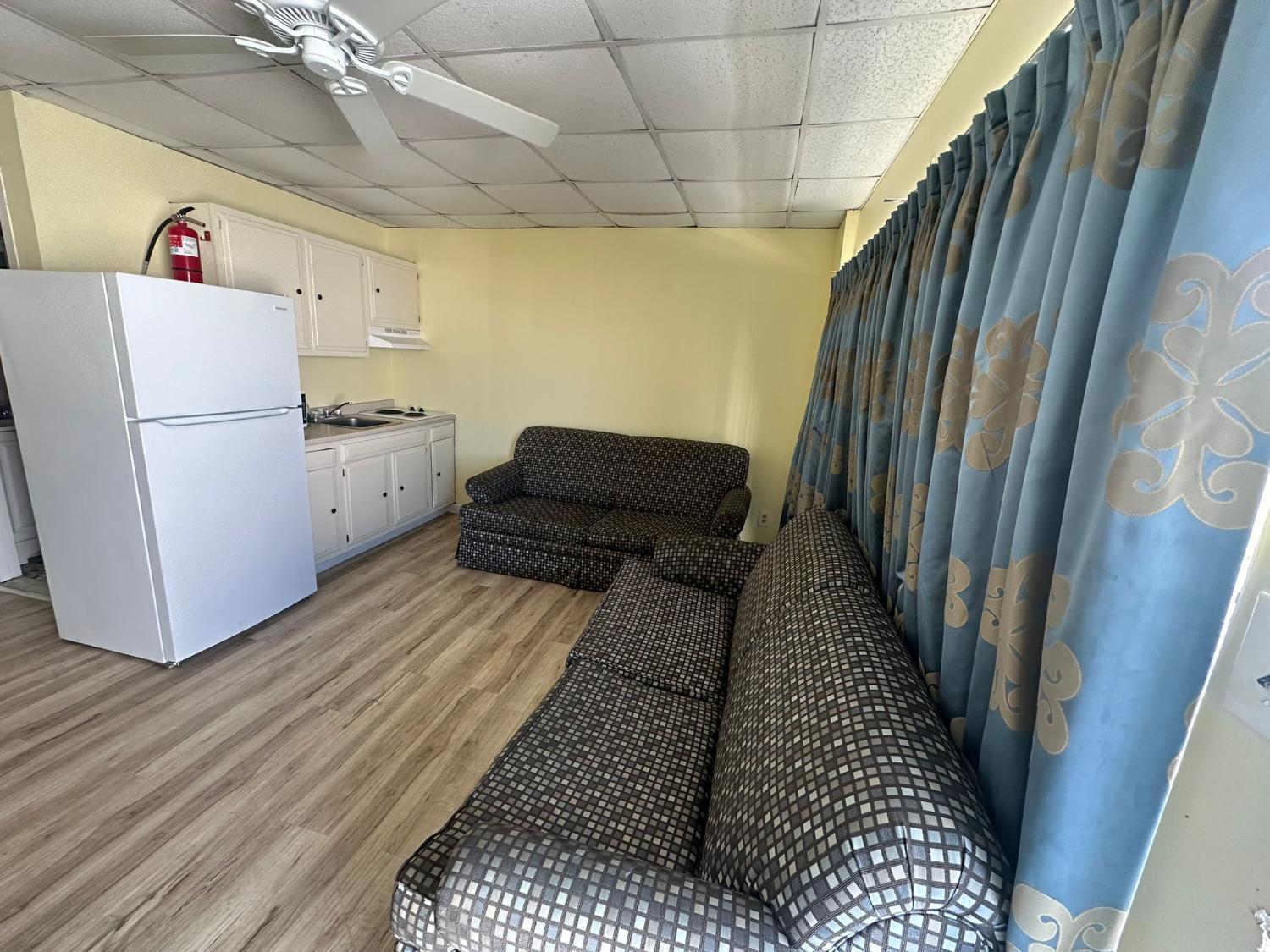 4, Searay - Motel, Cape May