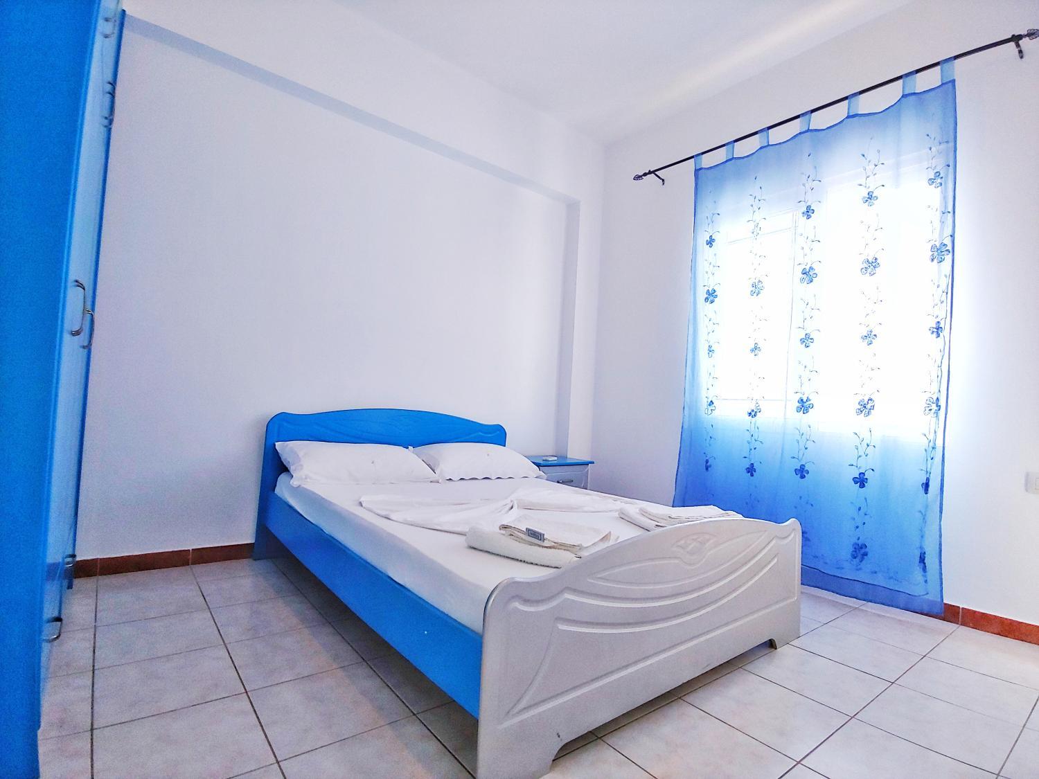 3, AmantiaHome, Sarandës