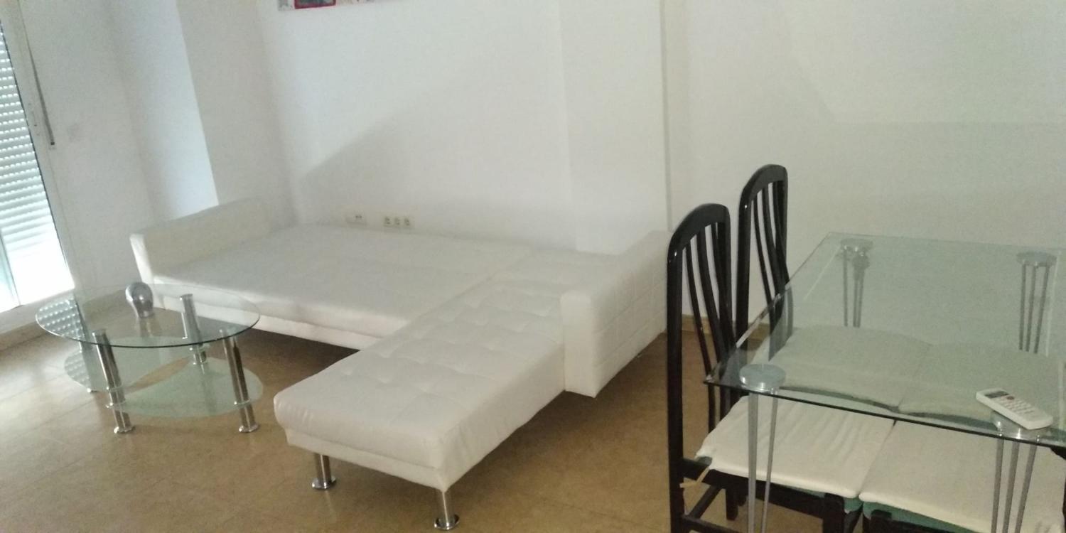 4, Apartamentos AJ, Almería