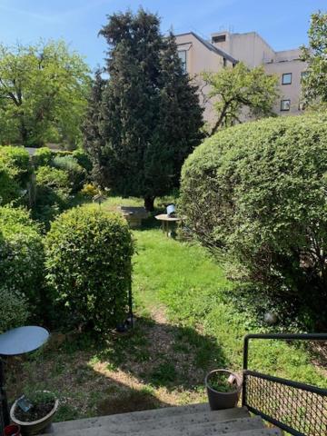 Garden 3, 2 chambres d'hotes chez l'habitant / Maison avec jardin proche Paris, Val-d'Oise