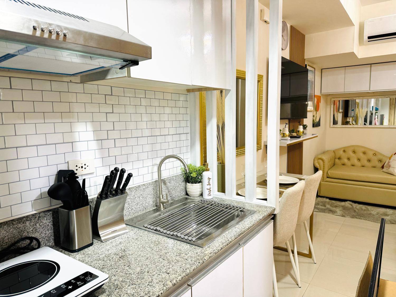 Kitchen 5, Casa Anavi - Cozy Studio in Inspiria Residences, Davao City
