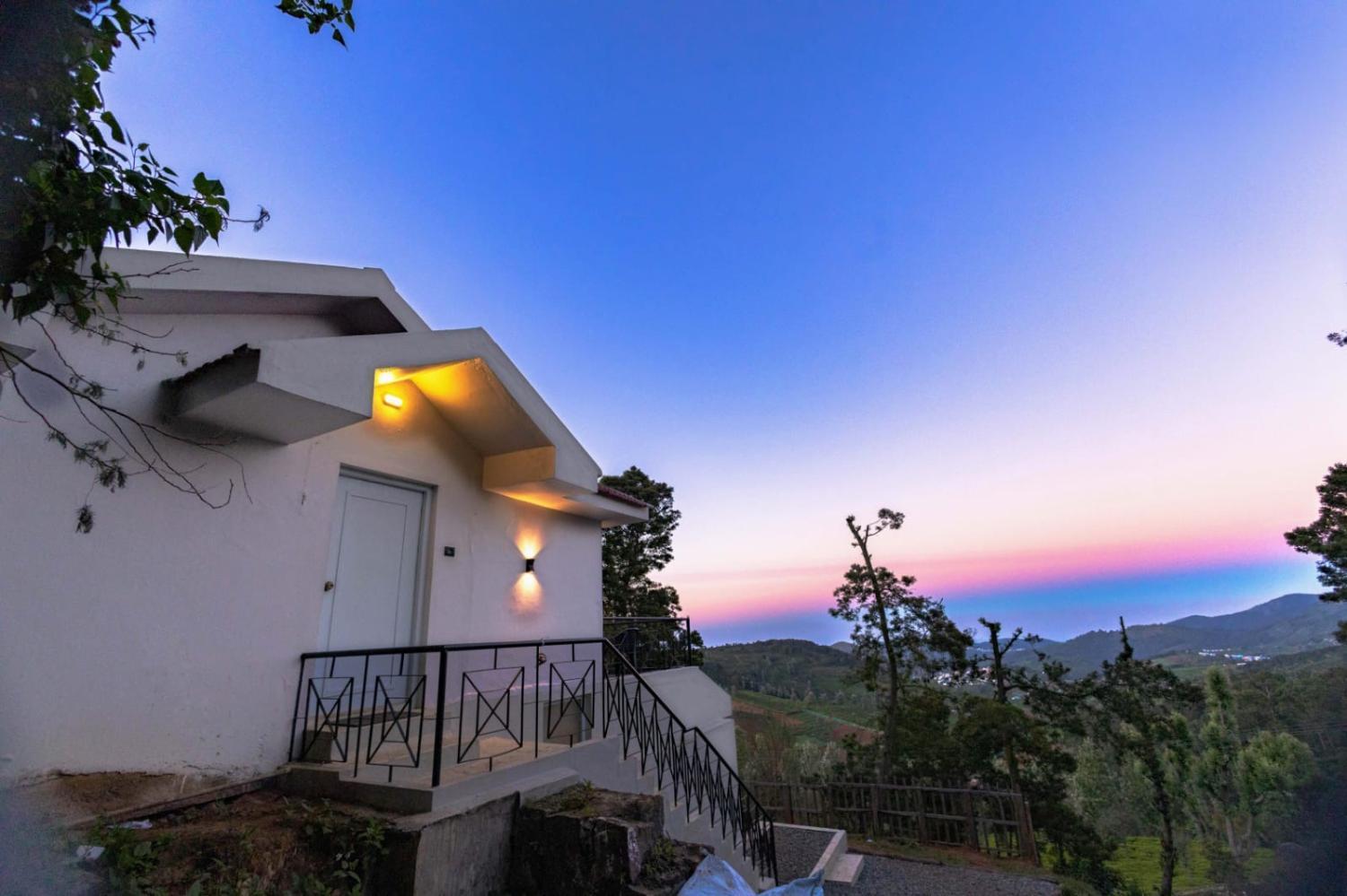 4, Outside space, The Nilgiris