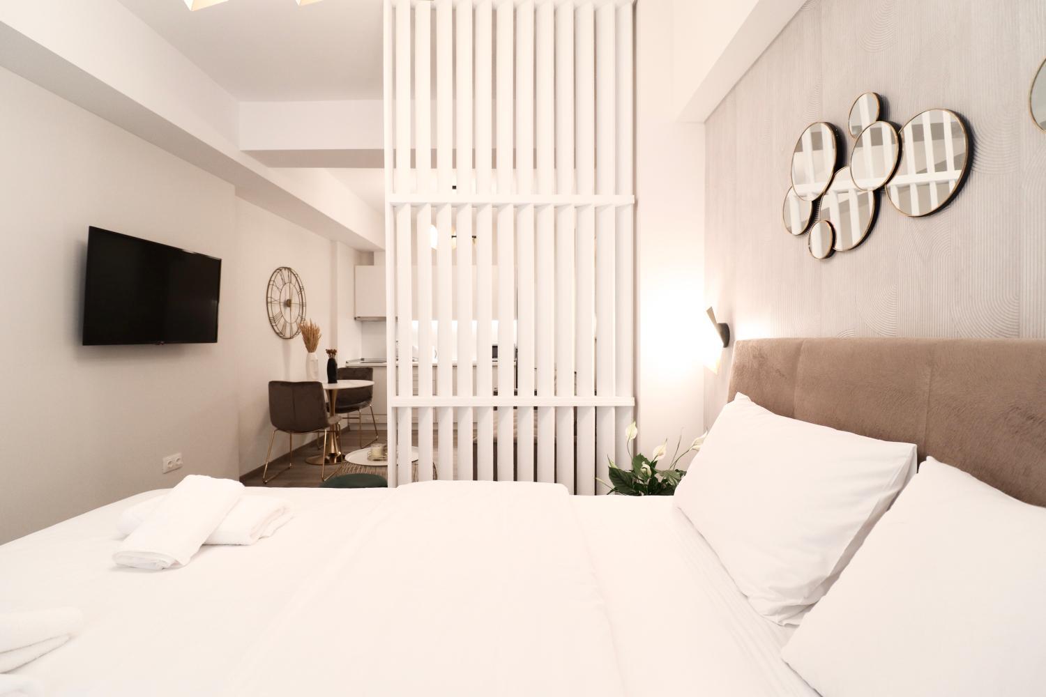 3, F & B Collection - Central Gems, Central Macedonia
