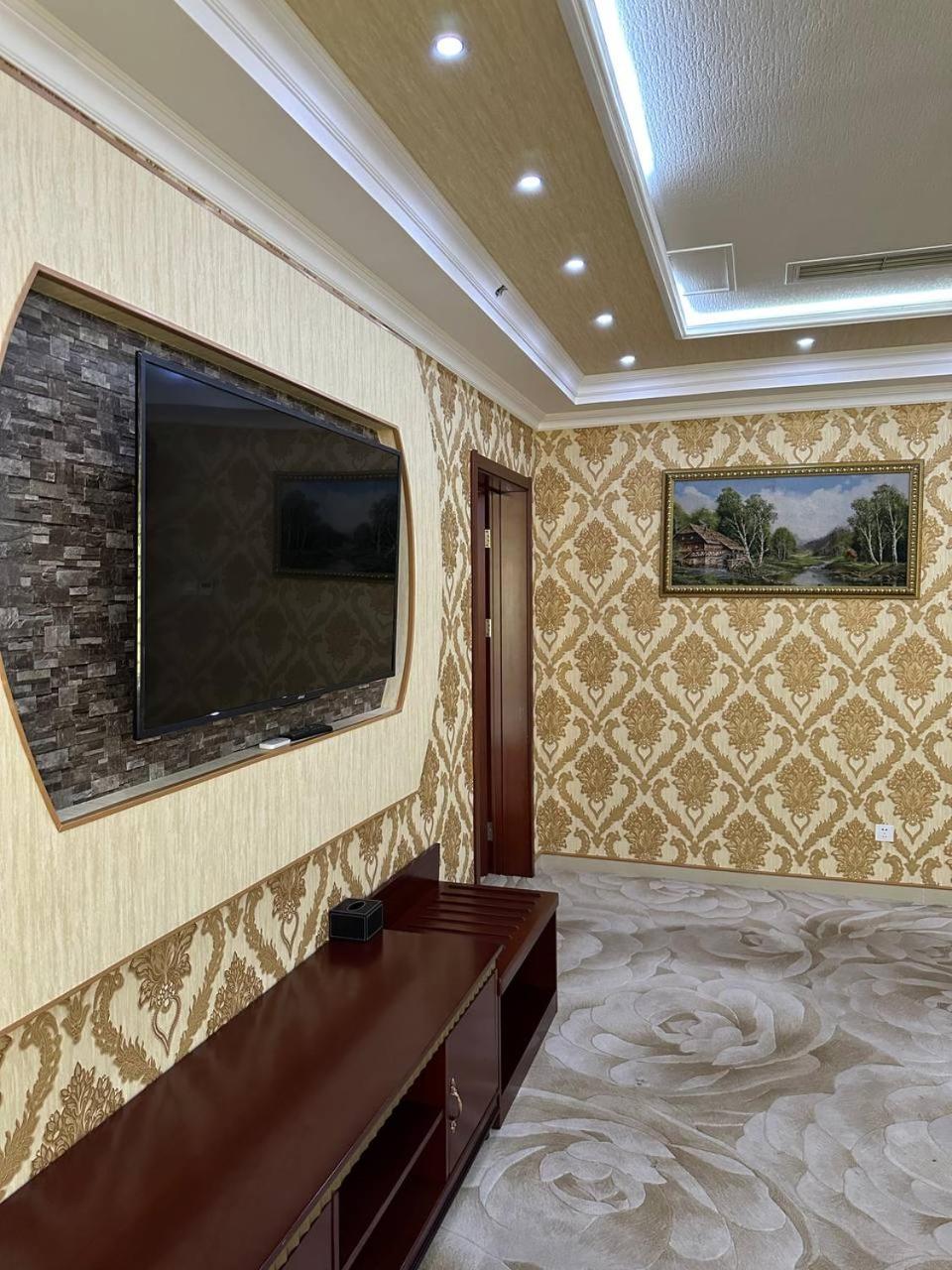 Shared lounge/TV area 4, Kohi Afsaron, Rudaki