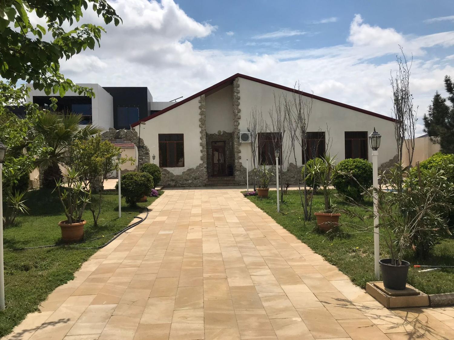 Garden 2, Shuvalan Cottage, Bakı