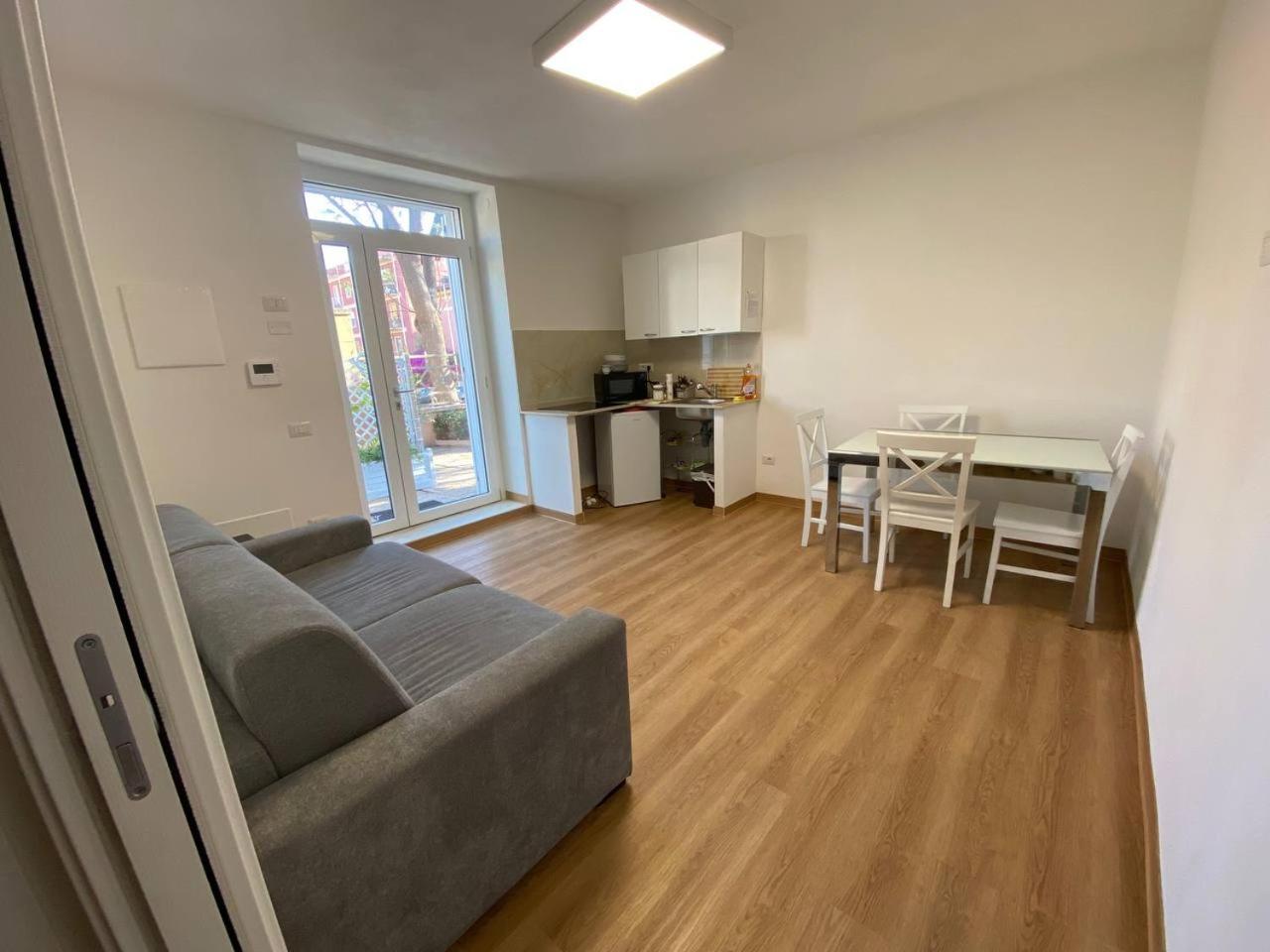 Facilities, Arenada Apartments or Rooms, Cagliari