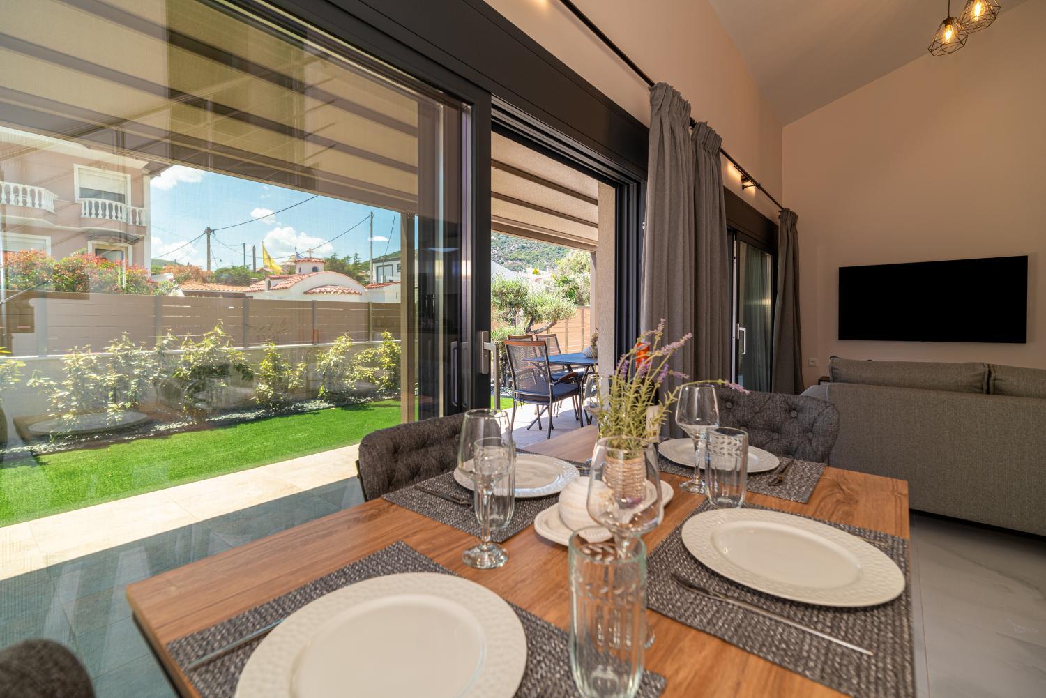 Shared lounge/TV area 4, Analemma Luxury Villas, East Macedonia and Thrace