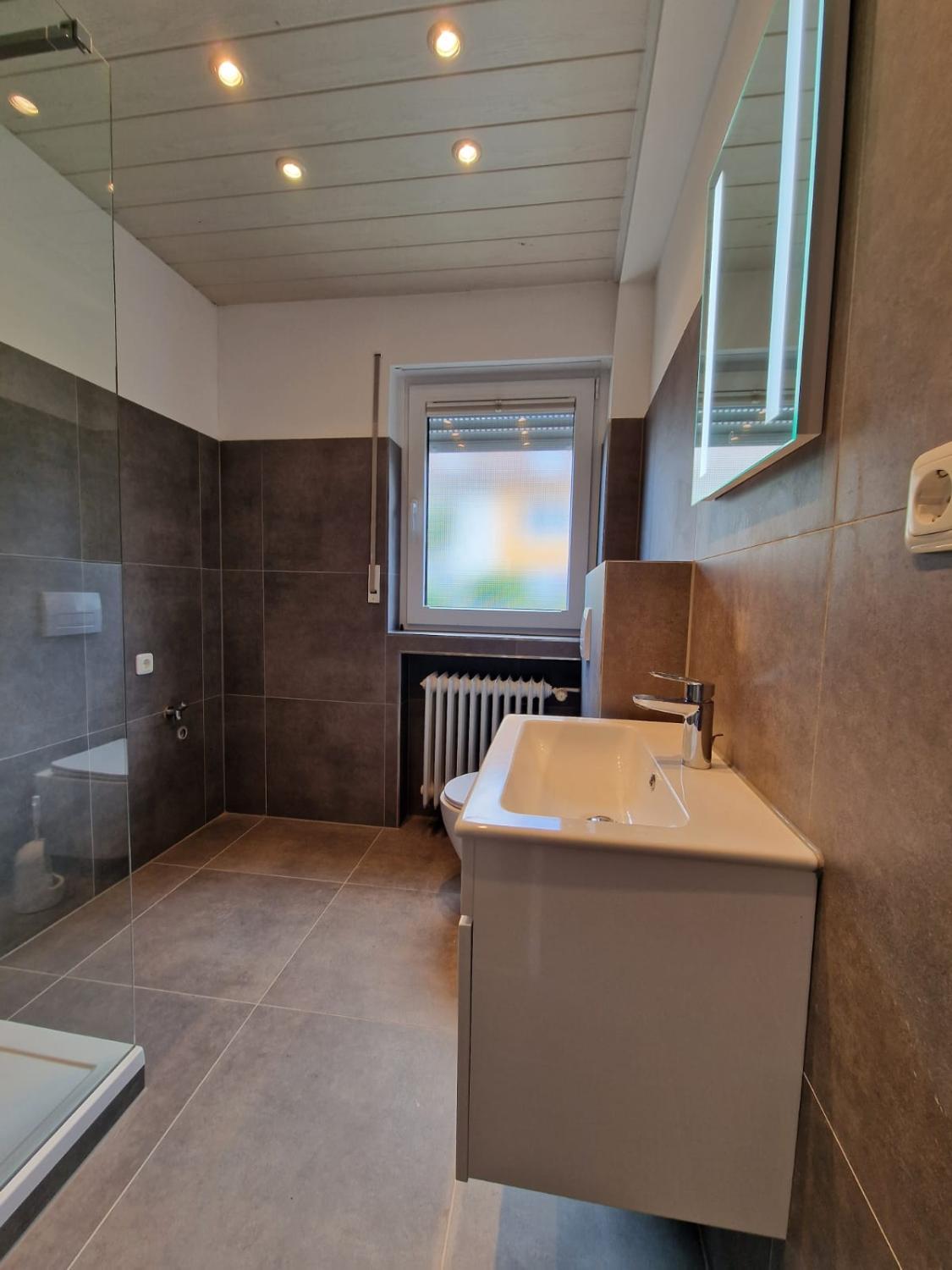 Bathroom 5, AR Living Lotzstr, Frankfurt am Main