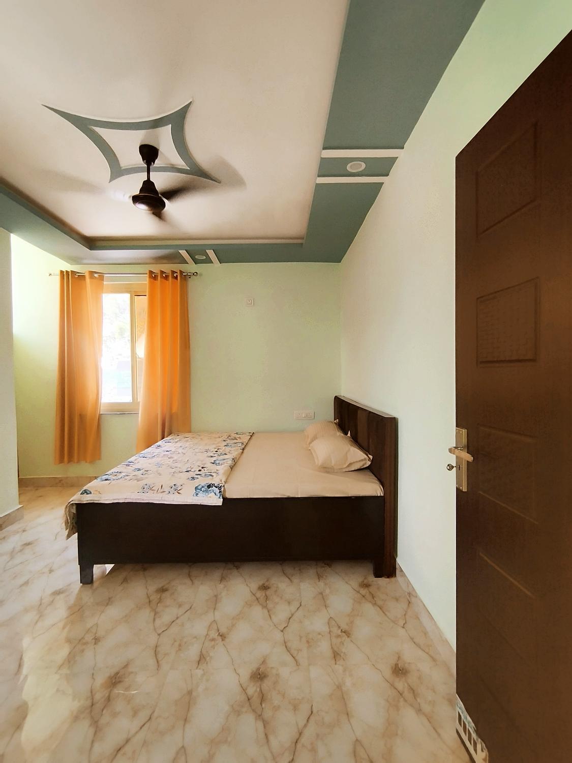 2, Vipin Home stay, Tehri Garhwal