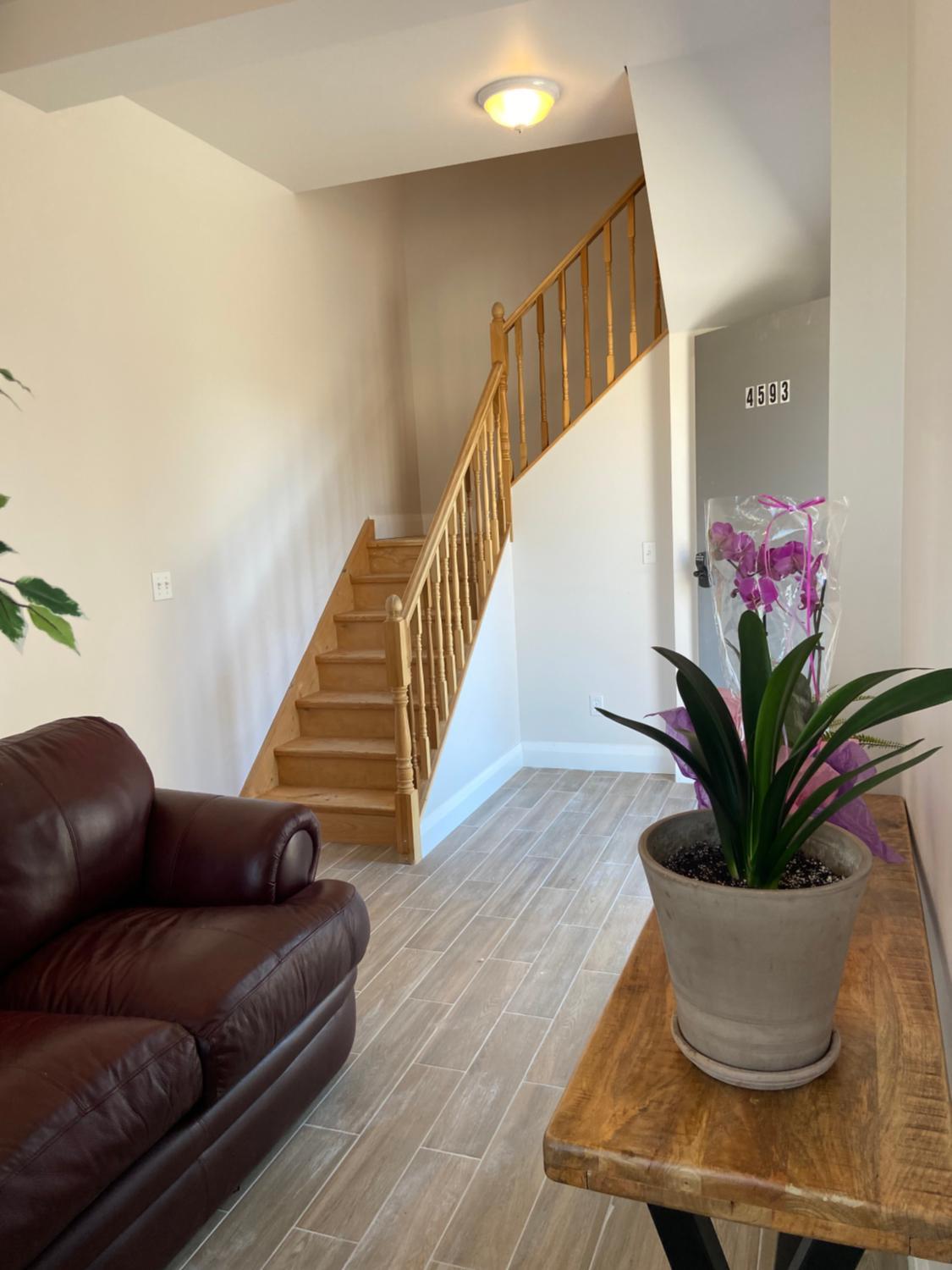 1, Cozy two bedrooms suite, Niagara