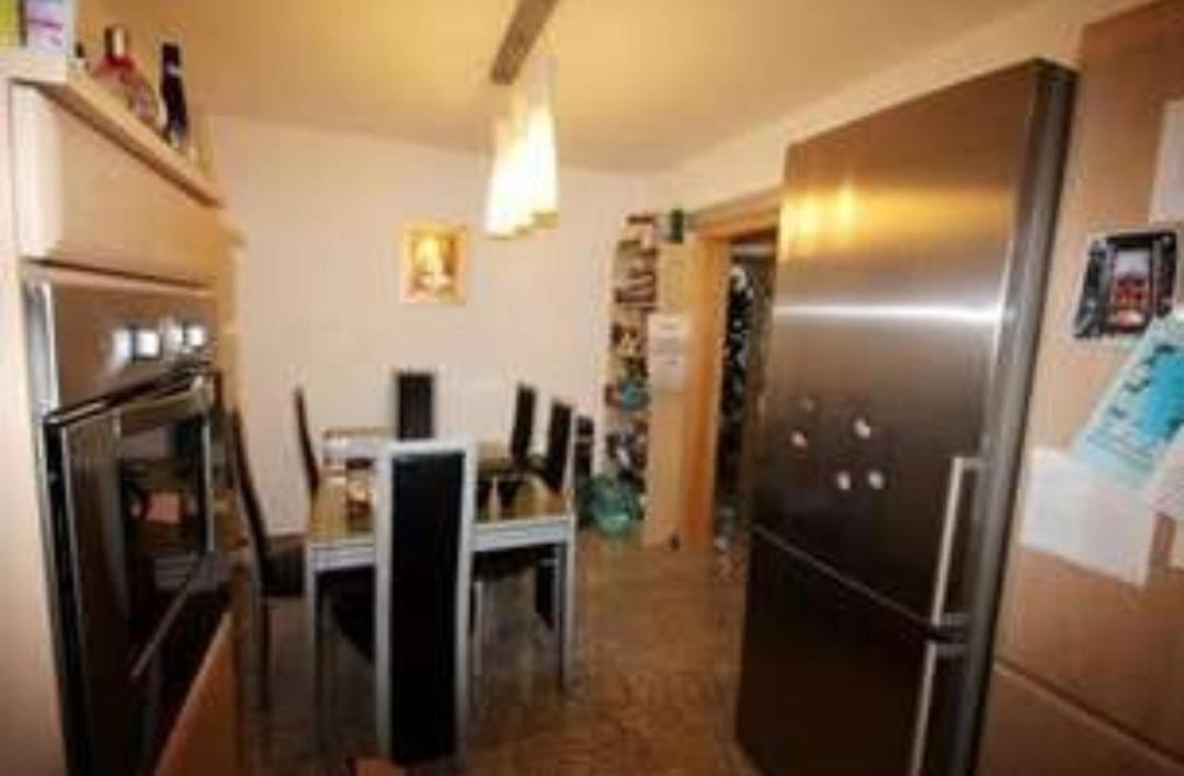4, Privat Zimmer inkl eigenem Bad WC TV kostenlosem WiFi auf einer Etage Waschmaschine Trockner gegen E, Böblingen