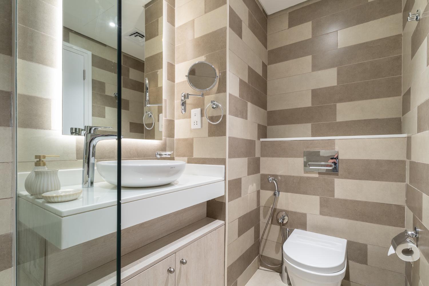 Bathroom 4, Nasma Luxury Stays - Seven Hotel and Apartment, Jumeira
