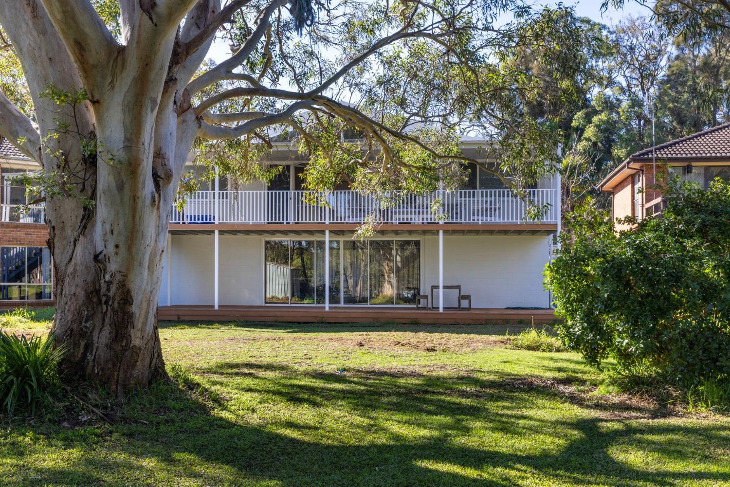 3, Carramar - Fireplace - Absolute Waterfront, Shoalhaven - Pt B