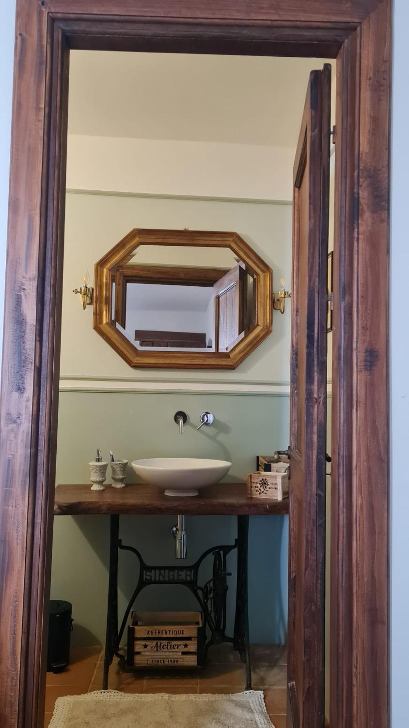 Bathroom, Palazzo Pirro Dimora Storica, L'Aquila