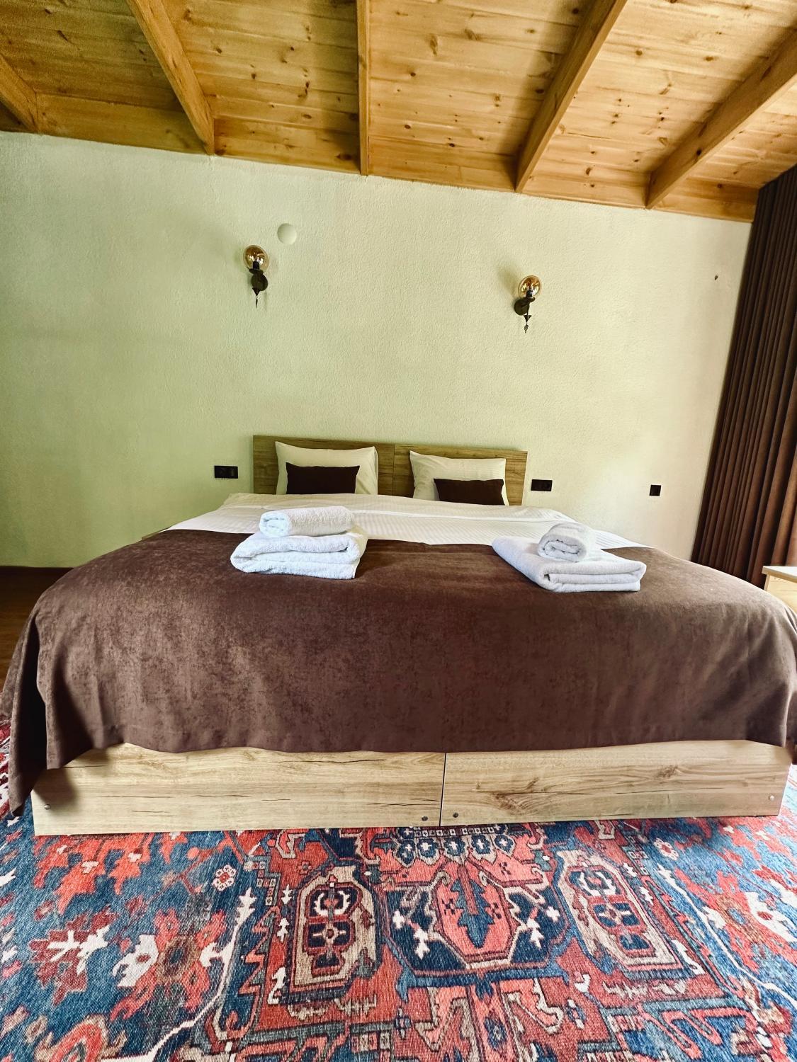 4, Kamilet otel ve restoran, Arhavi