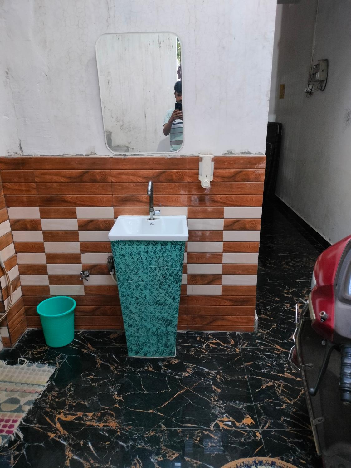 4, Deepali Dhaam Home Stay Janmabhoomi Marg Mathura Vrindavan, Mathura