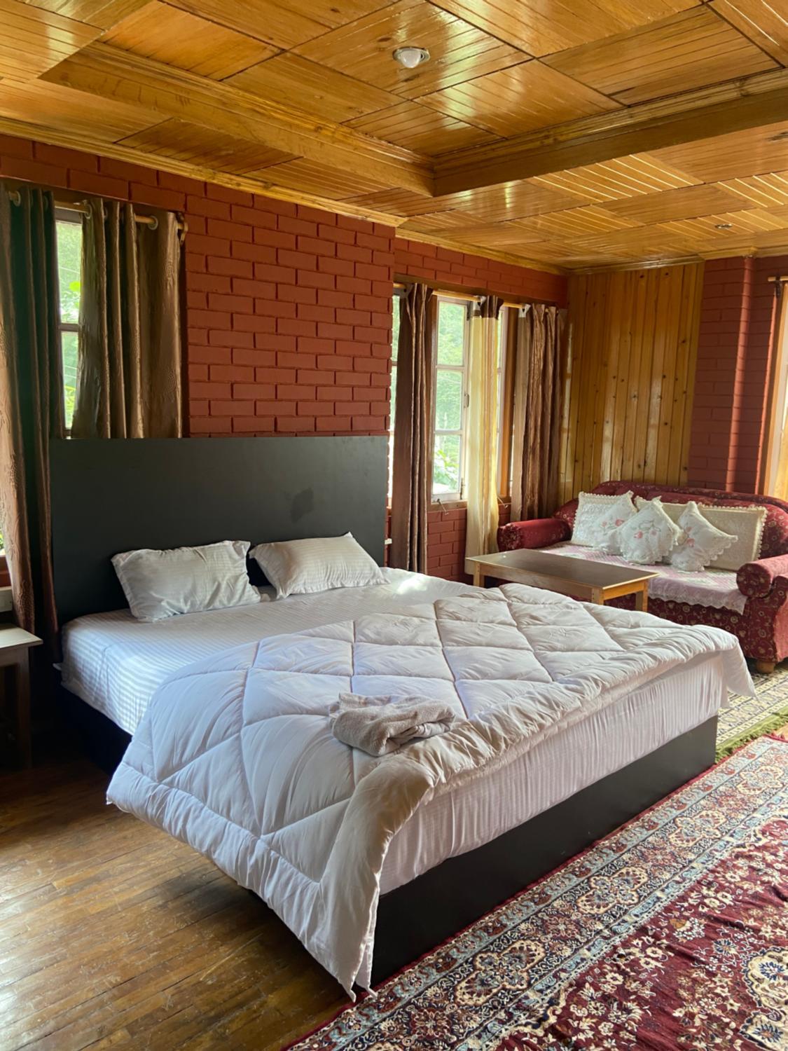 3, Mountain Buddies, West Sikkim