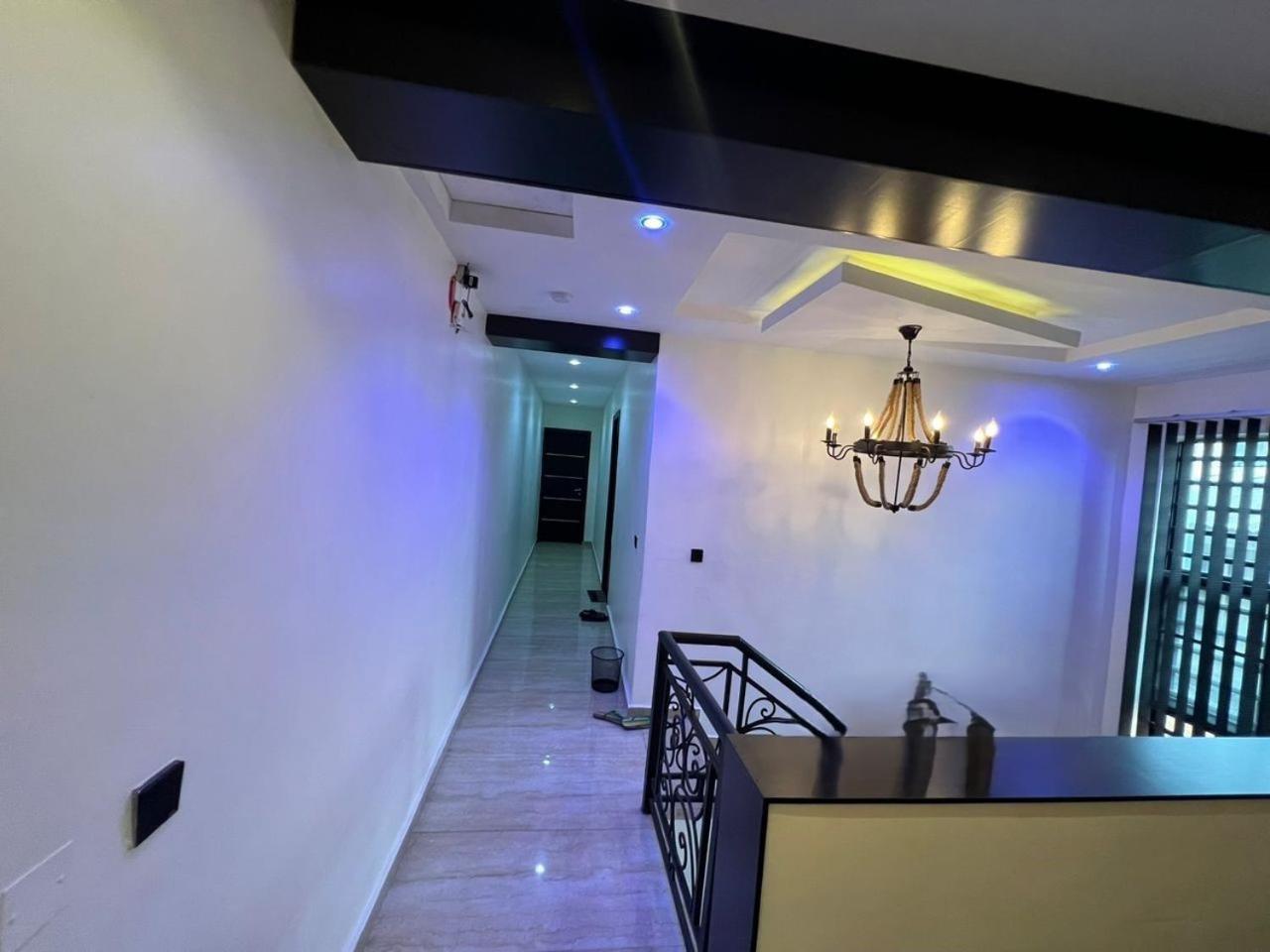 View 5, 3 Serene rooms in a house in Gbagada Lagos, Shomolu