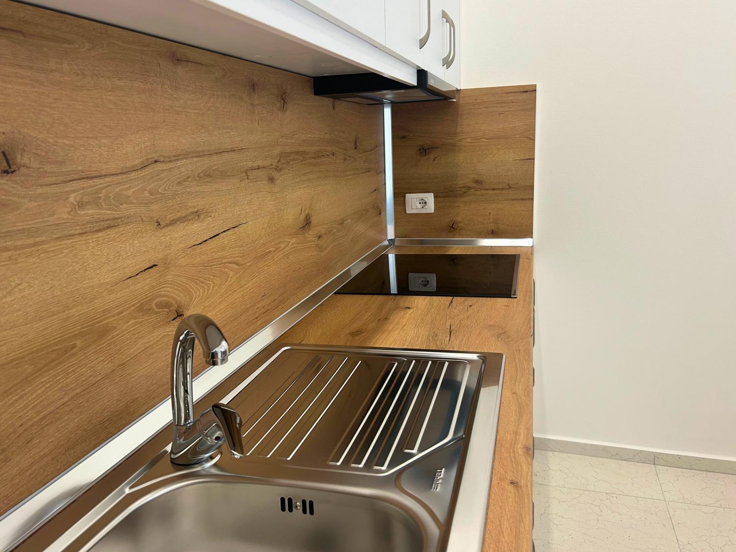 Kitchen 3, Ramiz Apartaments, Vlorës