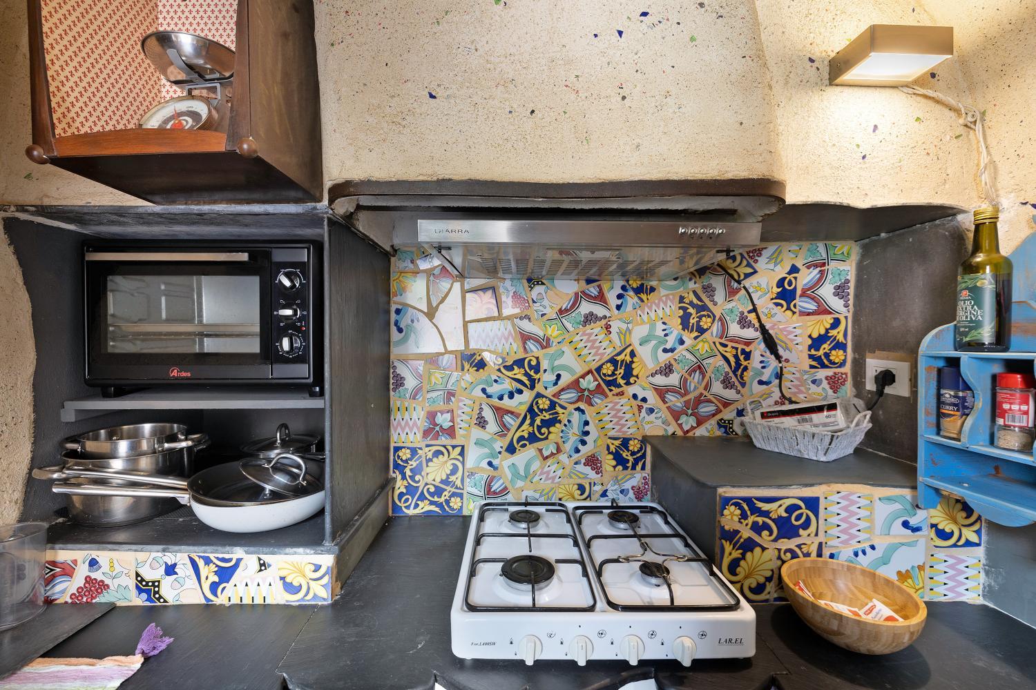Kitchen 4, Casa Gecko, Savona