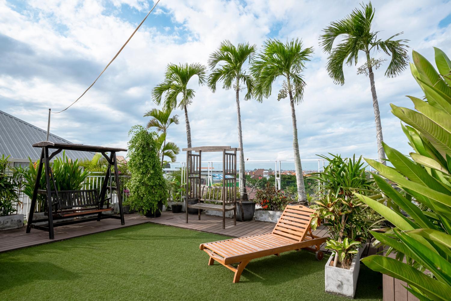 Garden 2, Bustle Base Coliving and Coworking Space, Badung