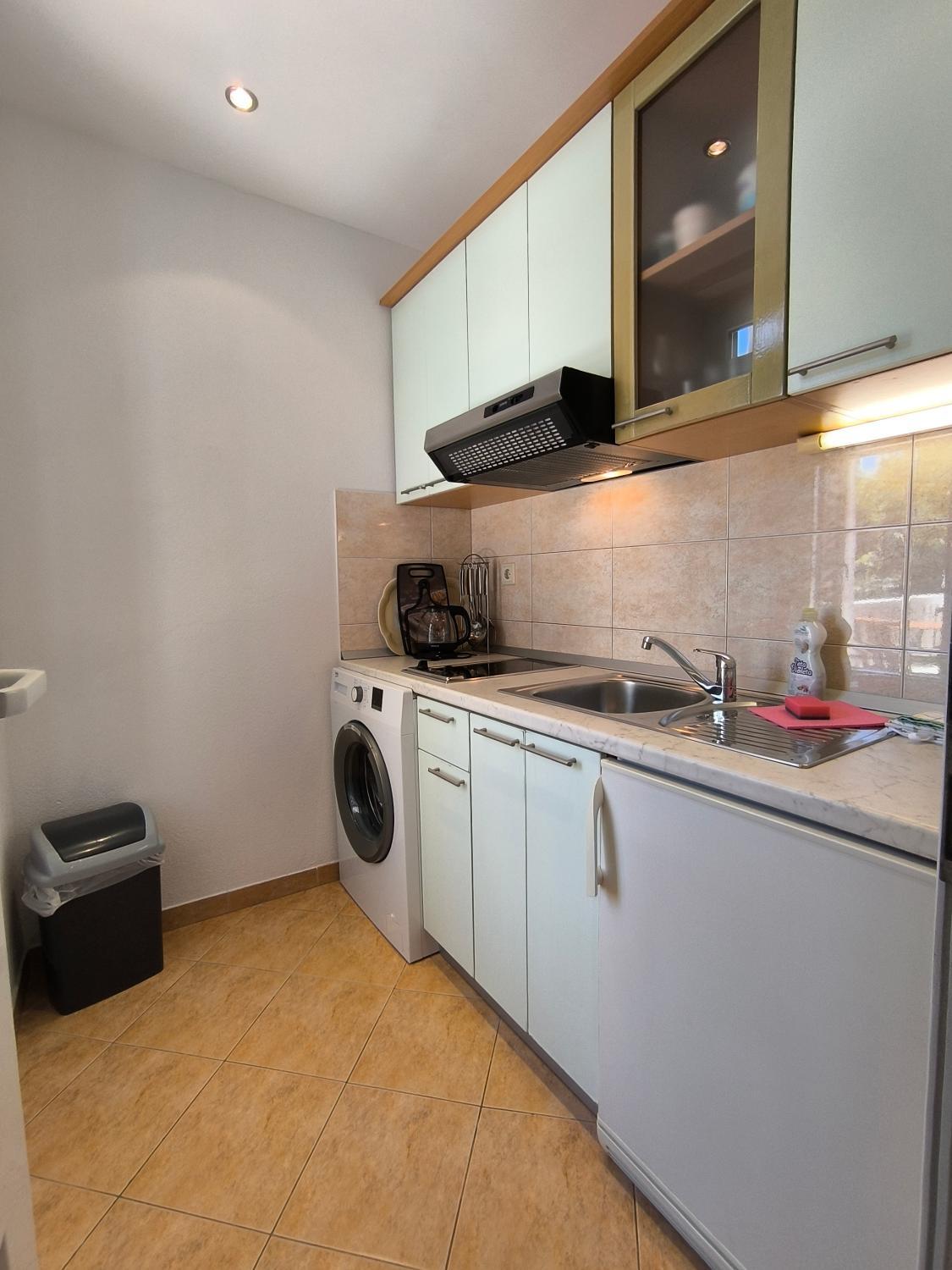 Kitchen 3, Olga`s sunshine place, Brela